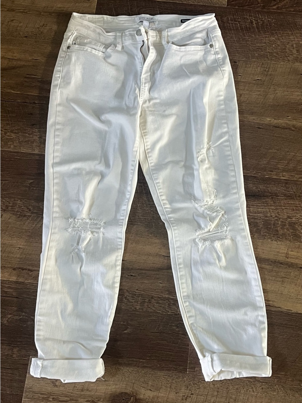 Judy Blue White Distressed Boyfriend Jeans